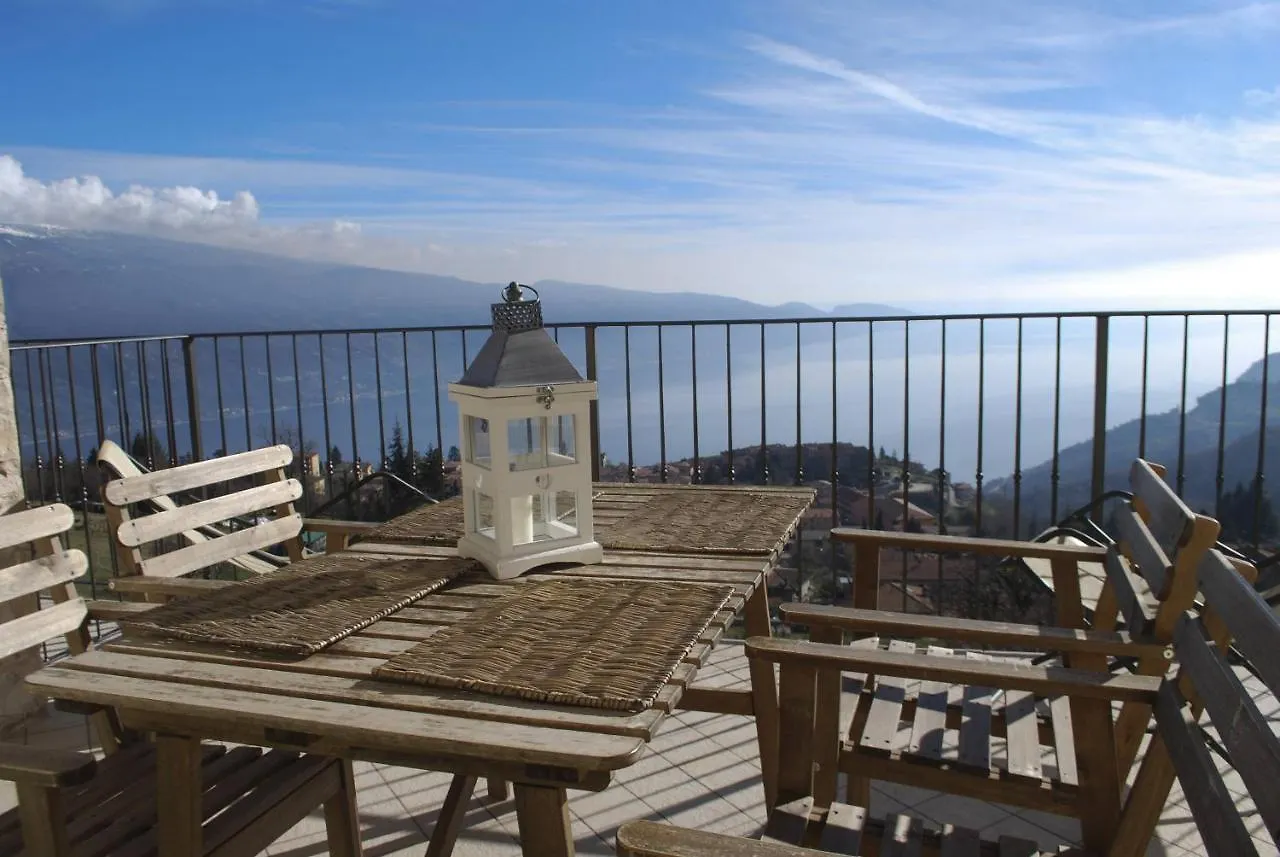 Apartment Bnb Borgo Le Vigne - La Vendemmia Only Adults Tignale