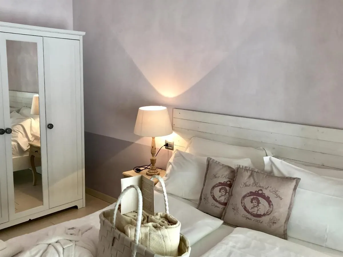 Bnb Borgo Le Vigne - La Vendemmia Only Adults Tignale 0*,  Italy